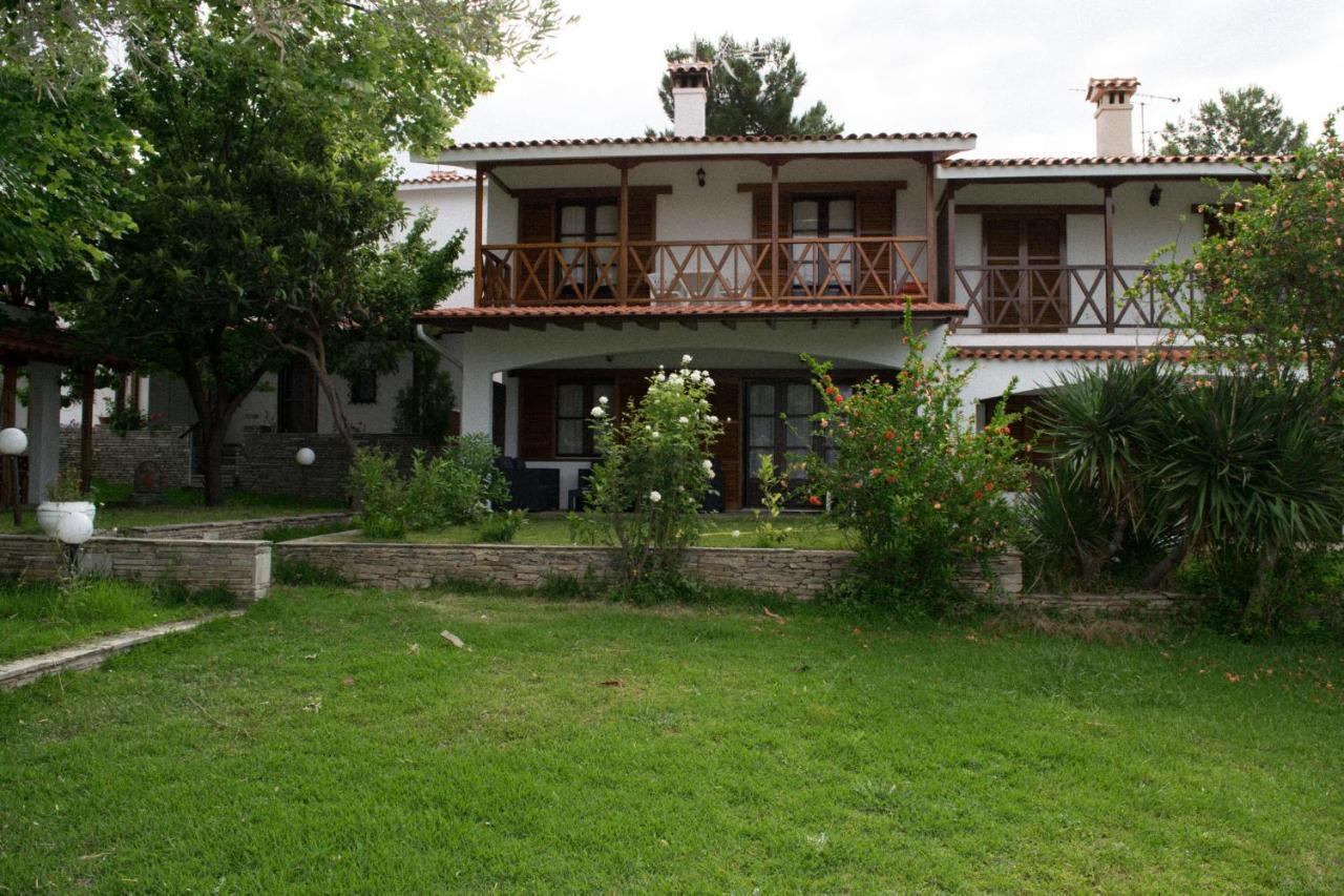 Mikiverna Houses By Miltiadis * Kalyves Polygyrou